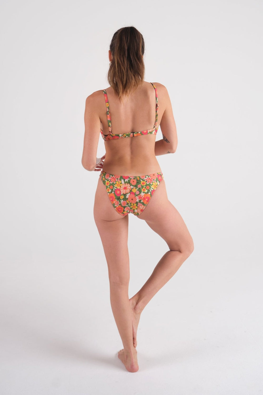 Curve Brief in Reverie