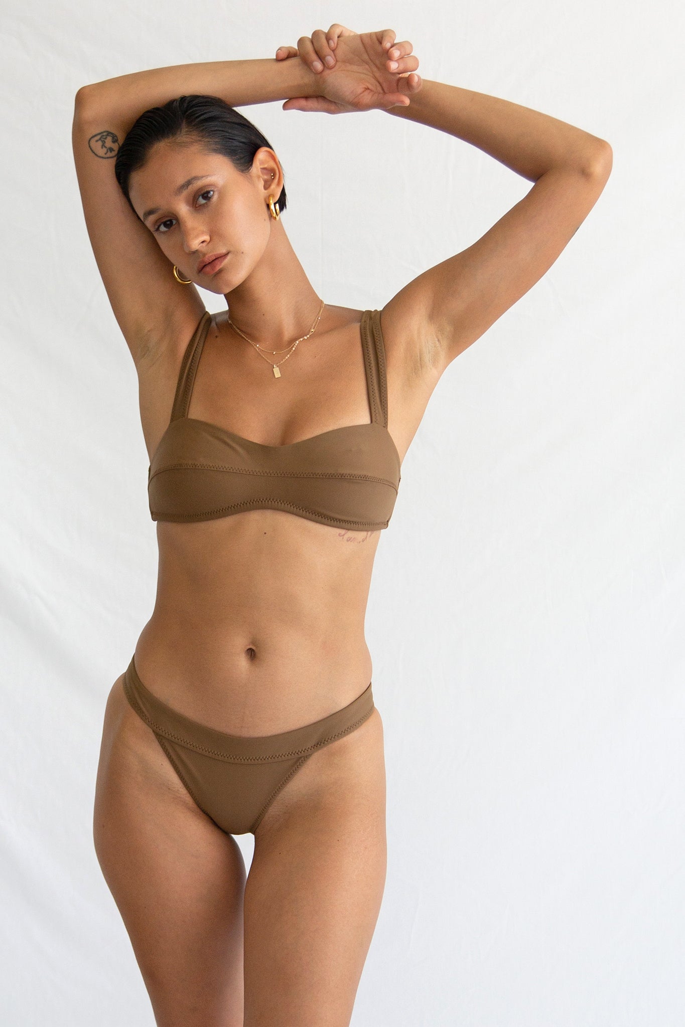 
                  
                    Lou Bandeau in Cacao
                  
                