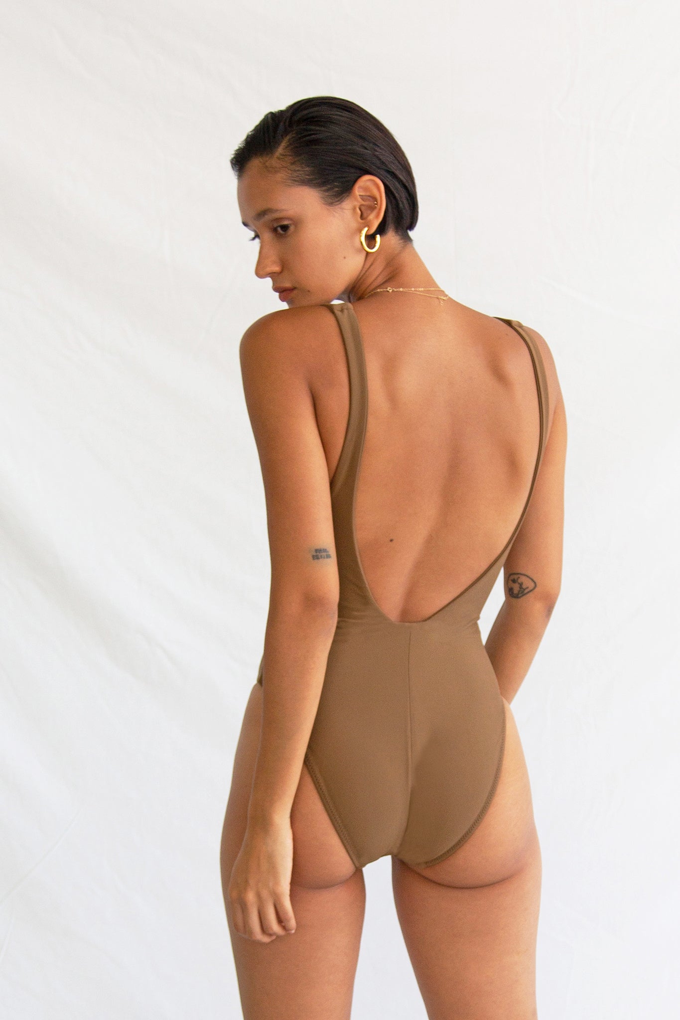 
                  
                    Roe Maillot in Cacao
                  
                